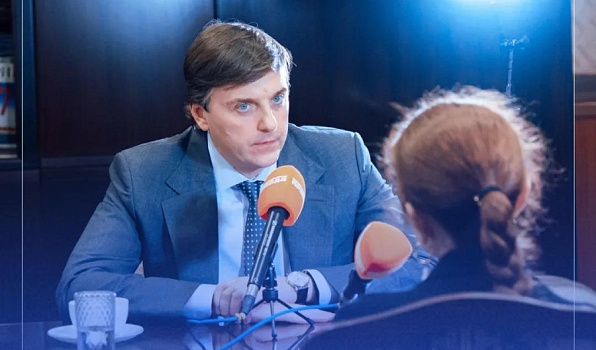 Министр просвещения Сергей Кравцов ответил на главные вопросы в сфере образования в эфире радио «Комсомольская правда»