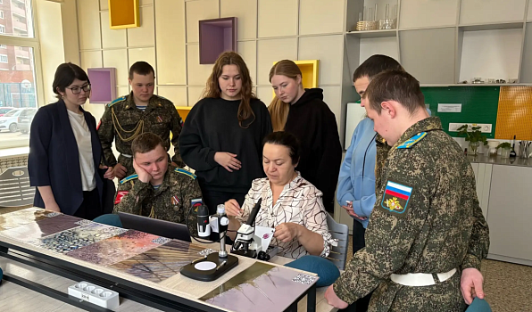 Школьники из Завьяловского района на два дня стали студентами ГИПУ: наука, творчество и профориентация