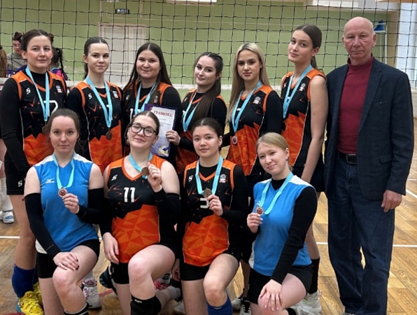 Волейболистки ГИПУ завоевали бронзу чемпионата Глазова