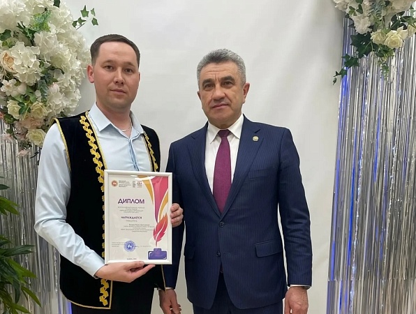 Выпускник ГИПУ - победитель Всероссийского конкурса учителей родного языка и литературы