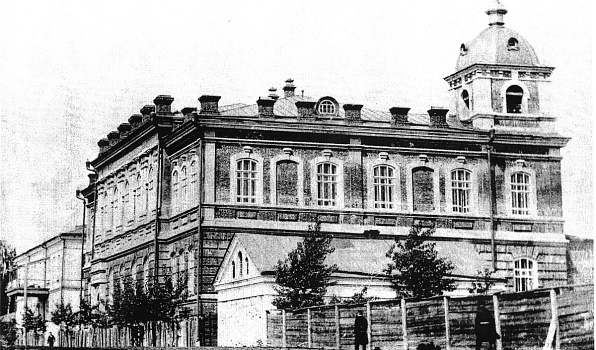 105 лет назад в Глазове был открыт Вотский институт народного образования