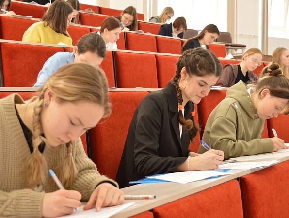 Дан старт федеральной олимпиаде по родным языкам и литературам народов РФ