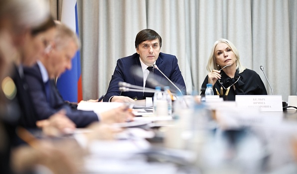 Сергей Кравцов: Все показатели национальных проектов в части сферы образования достигнуты в полном объеме