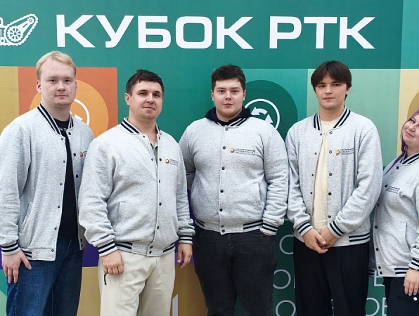 Студенты ГИПУ взяли серебро республиканских робототехнических соревнований 