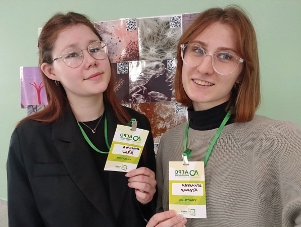 Что скрывается за объективом микроскопа? Студентки ГИПУ показали невидимый микромир