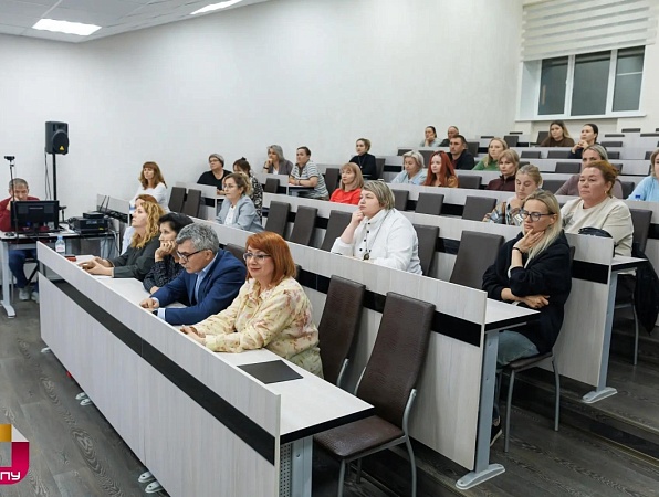 В ГИПУ прошло родительское собрание для обучающихся в СПО