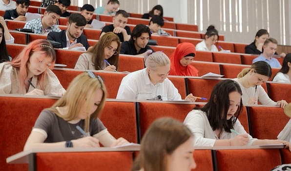 Искусственный интеллект в руках филолога