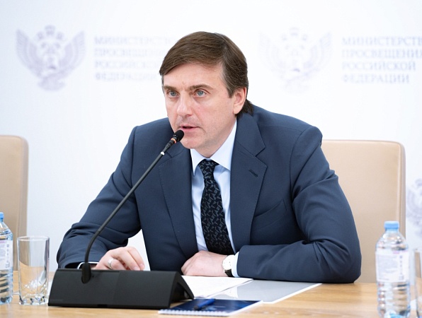 Сергей Кравцов заявил о росте числа выпускников, получающих высокие баллы на ЕГЭ