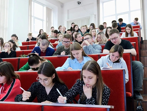 Диктант Победы в ГИПУ: экзамен на звание потомка победителей