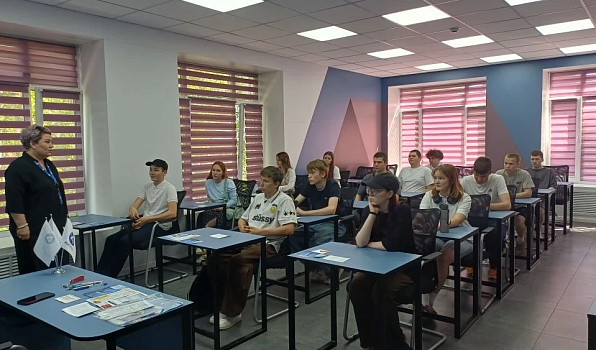 «Инженерное путешествие»: старшеклассники Красногорской школы знакомились с металлургией в ГИПУ 